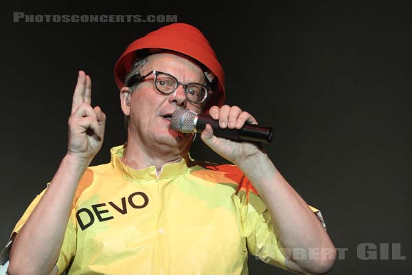 DEVO - 2008-06-03 - PARIS - Espace Charlie Parker - Grande Halle - 